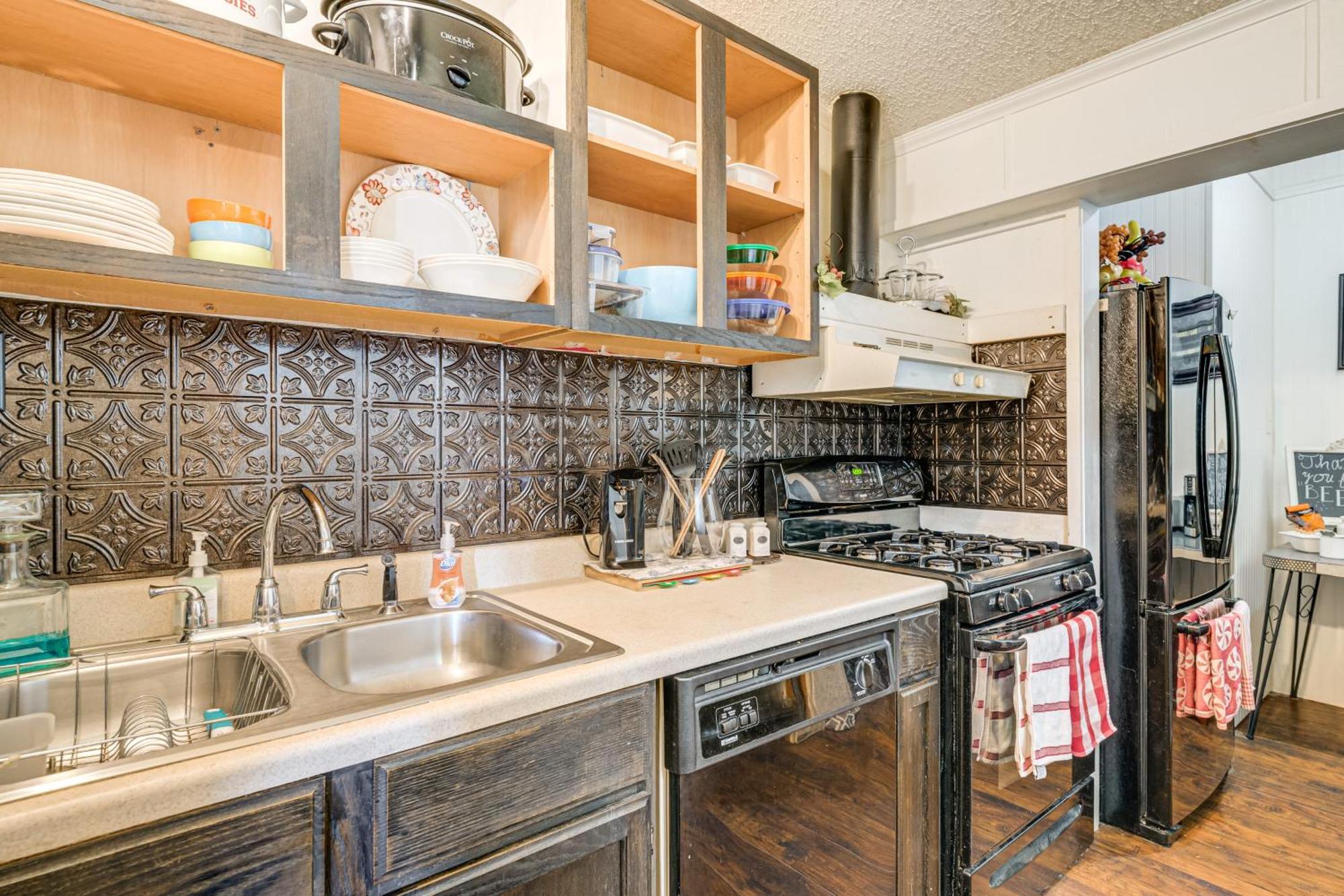 College Station Getaway With Hot Tub And Courtyard! 빌라 외부 사진
